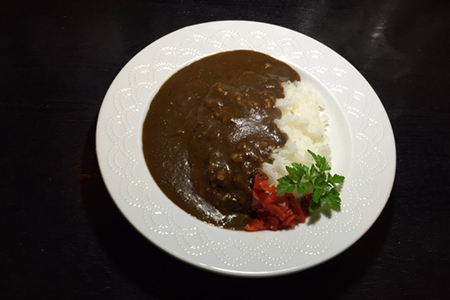 近江牛の牛すじ煮込みカレーランチ